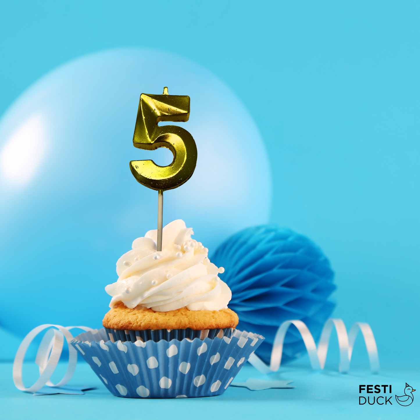 Gold Number 5 Candle - Ideal for Birthdays and Anniversaries