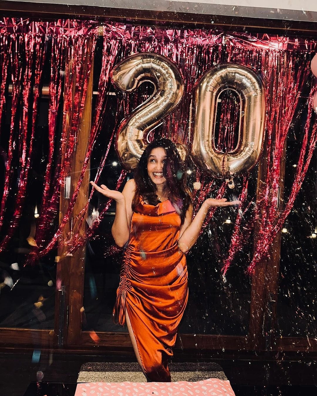 Get the Glamorous Celebrity Birthday Look: Party Décor Inspired by Sara Tendulkar and Anikha
