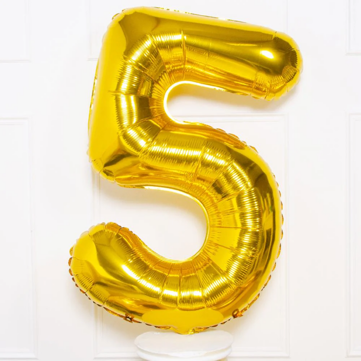 Gold foil number 5 balloon 16 x 40 cm
